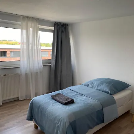 Apartment 120 Qm 4 Rooms - Contactless Check-In Appartement *